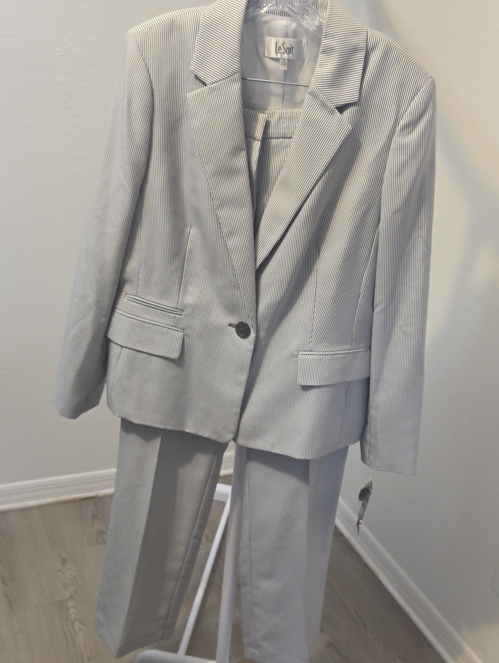 Le Suit Light Gray Pinstripe Women's Two-Piece Suit